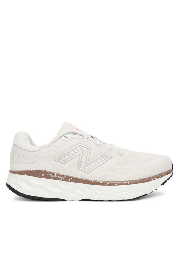 New Balance Buty do biegania Evoz WEVOZRE4 Beżowy. Kolor: beżowy. Materiał: materiał
