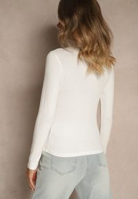 Renee - Biała Bluzka z Wiskozy z Półgolfem Forriva. Okazja: na co dzień. Kolor: biały. Materiał: wiskoza. Styl: wizytowy, casual, elegancki #5