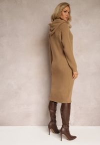 Renee - Ciemnobeżowa Wełniana Sukienka w Prążki z Kapturem Opiuda. Okazja: na co dzień. Typ kołnierza: kaptur. Kolor: beżowy. Materiał: wełna. Długość rękawa: długi rękaw. Wzór: prążki. Typ sukienki: sportowe. Styl: sportowy, casual, elegancki #5