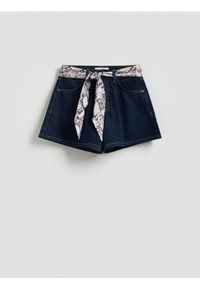 Reserved - Jeansowe szorty z apaszką - granatowy. Kolor: niebieski. Materiał: jeans #1