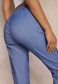 Renee - Niebieskie Materiałowe Spodnie Cygaretki Riandra. Kolor: niebieski. Materiał: materiał. Wzór: koronka #4