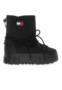 TOMMY HILFIGER - Buty Tommy Jeans Hybrid Boot EN0EN02601-BDS - czarne. Kolor: czarny. Materiał: jeans. Szerokość cholewki: normalna. Sezon: zima #1