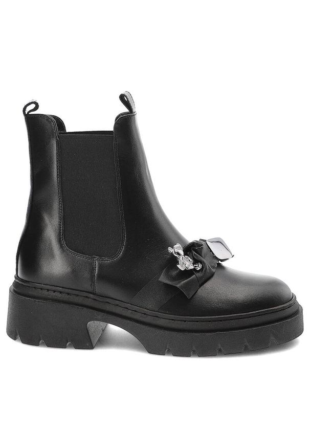 Czarne Botki Karino Modne Obuwie Damskie. Zapięcie: klamry. Kolor: czarny. Materiał: skóra. Wzór: aplikacja. Styl: elegancki, klasyczny