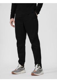 4f - Spodnie casual joggery męskie. Okazja: na co dzień. Kolor: czarny. Materiał: bawełna, tkanina, elastan. Styl: casual #2