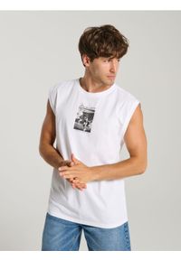 Sinsay - Tank top Muhammad Ali - biały. Kolor: biały