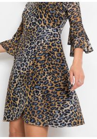 Sukienka kopertowa w cętki leoparda bonprix beżowo-brązowo-szary leo. Kolor: szary. Typ sukienki: kopertowe #2