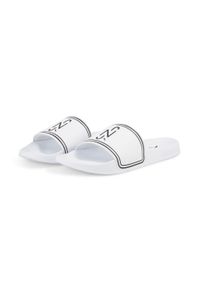 Trenerzy Puma Leadcat 2.0 NJR. Okazja: na plażę. Kolor: czarny, biały, wielokolorowy. Sezon: lato. Styl: sportowy