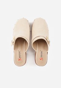 Renee - Beżowe Klapki na Słupku w Stylu Chodaków z Klamrami i Nitami Semelaia. Okazja: na co dzień. Kolor: beżowy. Wzór: aplikacja. Obcas: na słupku. Styl: casual, boho #3