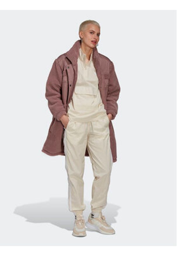 Adidas - adidas Kurtka przejściowa Sherpa HK5257 Różowy Regular Fit. Kolor: różowy. Materiał: syntetyk