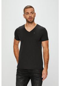 Tommy Jeans - T-shirt DM0DM04410. Okazja: na co dzień. Kolor: czarny. Materiał: dzianina. Styl: casual #1