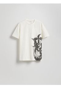 Reserved - T-shirt comfort z nadrukiem - złamana biel. Materiał: bawełna, dzianina. Wzór: nadruk