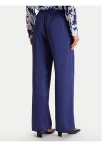 Calvin Klein Spodnie materiałowe LV044F611G Granatowy Regular Fit. Kolor: niebieski. Materiał: syntetyk #4