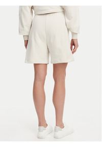 Calvin Klein Jeans Szorty sportowe J20J225221 Beżowy Relaxed Fit. Kolor: beżowy. Materiał: bawełna #3