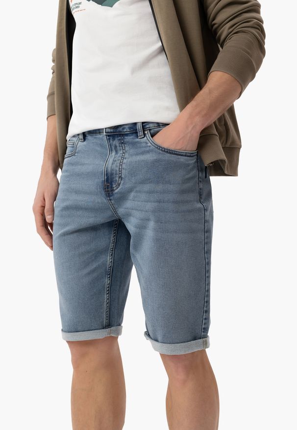 Volcano - Niebieskie szorty jeansowe E-MEXT. Kolekcja: plus size. Kolor: niebieski. Materiał: jeans. Długość: krótkie. Styl: klasyczny