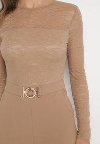 Born2be - Beżowy Koronkowy Kombinezon z Wiskozą z Szerokimi Nogawkami Ninarena. Okazja: na co dzień. Kolor: beżowy. Materiał: koronka, wiskoza. Długość rękawa: długi rękaw. Długość: długie. Styl: casual, elegancki #7