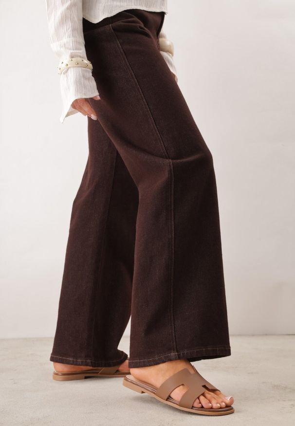 Born2be - Brązowe Klapki VICES Casual z Kwadratowym Noskiem i Wycięciami Zepaela. Okazja: na co dzień. Kolor: brązowy. Materiał: jeans. Styl: casual