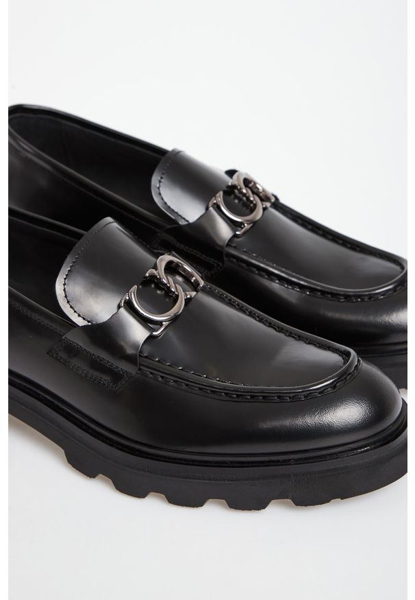 Mokasyny męskie skórzane CESARE CASADEI. Materiał: skóra