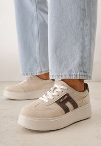 Renee - Beżowe Perforowane Sneakersy Chunky ze Skóry Naturalnej na Platformie Silvanatea. Kolor: beżowy. Materiał: skóra. Obcas: na platformie #9