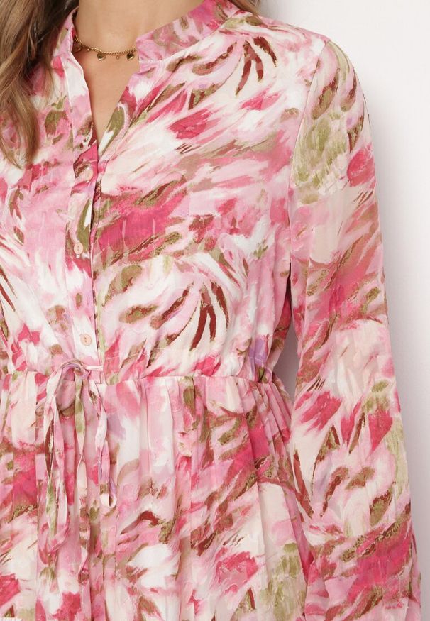 Born2be - Różowa Kwiatowa Sukienka Mini ze Sznurkiem i Falbanką Adloria. Kolor: różowy. Wzór: kwiaty. Sezon: wiosna, lato. Długość: mini