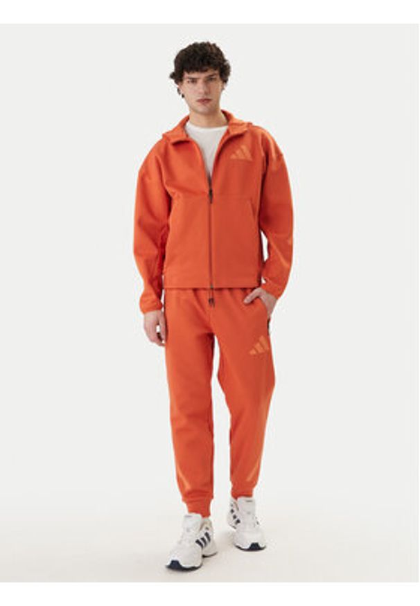 Adidas - adidas Bluza Z.N.E. KE4679 Pomarańczowy Regular Fit. Kolor: pomarańczowy. Materiał: bawełna