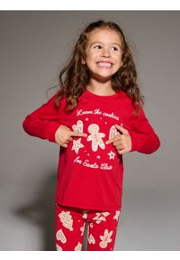 Sinsay - Bawełniana koszulka z nadrukiem świątecznym - czerwony. Kolor: czerwony. Materiał: bawełna. Wzór: nadruk. Styl: wizytowy #1