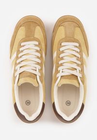 Born2be - Żółte Sneakersy z Dwoma Paskami Evilirea. Nosek buta: okrągły. Zapięcie: pasek. Kolor: żółty. Materiał: zamsz, materiał. Obcas: na obcasie. Wysokość obcasa: niski #9