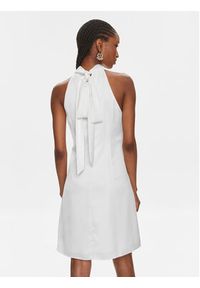 YAS Sukienka koktajlowa Dottea 26032326 Biały Slim Fit. Kolor: biały. Materiał: syntetyk. Styl: wizytowy #4