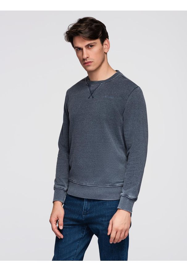 Ombre Clothing - Washowana bluza męska z ozdobnym przeszyciem przy dekolcie - granatowa V4 - Rozmiar: S. Kolor: niebieski