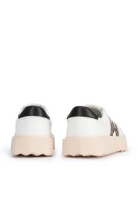 Wittchen - Damskie sneakersy skórzane z literą „W” białe. Okazja: na co dzień. Kolor: biały. Materiał: skóra. Obcas: na platformie #3