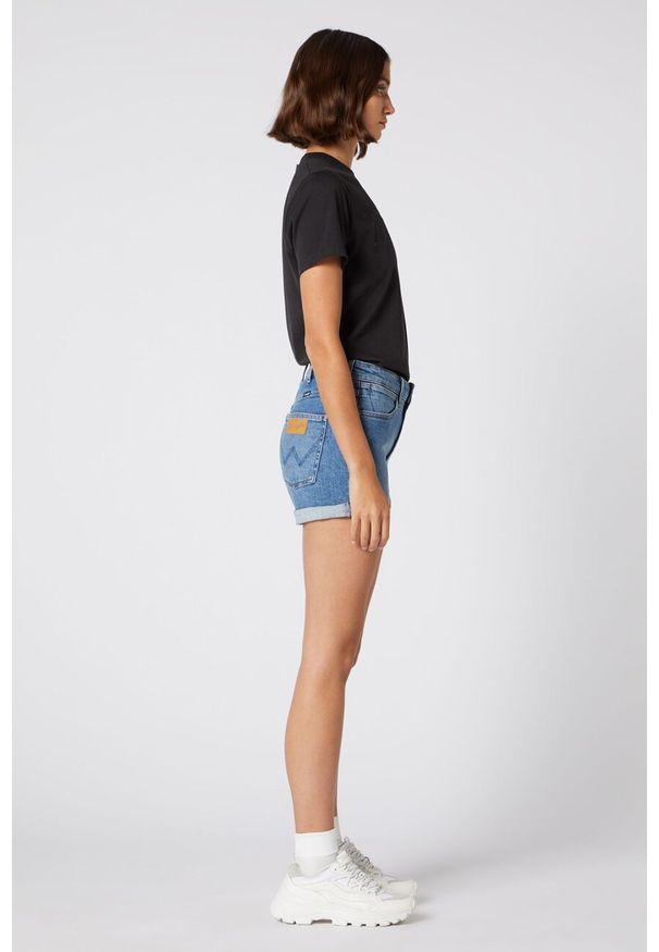 Wrangler - WRANGLER BOYFRIEND DAMSKIE SZORTY JEANSOWE MID BLUE W22KJX31A 112127817. Materiał: jeans