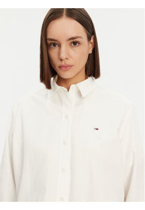 Tommy Jeans Koszula DW0DW19354 Biały Relaxed Fit. Kolor: biały. Materiał: bawełna