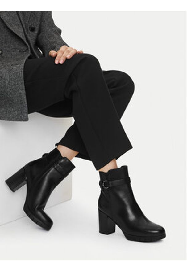 Lasocki Botki CEO-WB-DALILA-25 Czarny. Kolor: czarny. Materiał: skóra