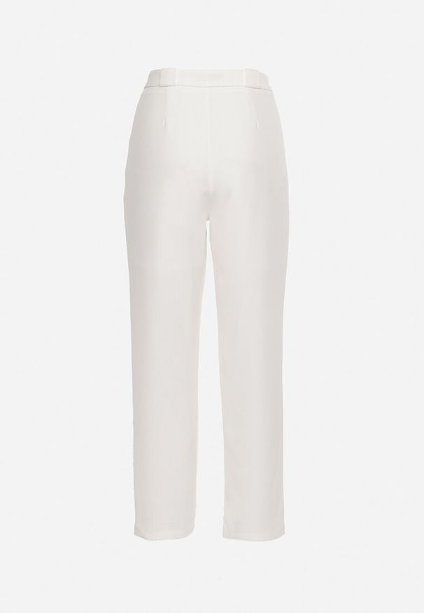 Born2be - Białe Spodnie Garniturowe Zapinane na Suwak Allegretta. Okazja: na spotkanie biznesowe. Kolor: biały. Styl: biznesowy, klasyczny