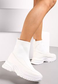 Renee - Białe Sneakersy ze Skarpetkową Cholewką na Platformie Hindessa. Kolor: biały. Szerokość cholewki: normalna. Obcas: na platformie