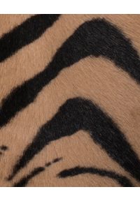ALMAROSAFUR - Kurtka ze wzorem zebry. Kolor: czarny. Materiał: jeans, puch. Długość rękawa: długi rękaw. Długość: długie. Wzór: motyw zwierzęcy. Styl: klasyczny #7