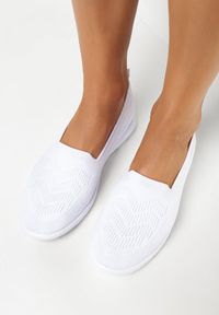 Born2be - Białe Buty Sportowe Licesa. Nosek buta: okrągły. Kolor: biały. Materiał: materiał. Szerokość cholewki: normalna. Obcas: na płaskiej podeszwie #3
