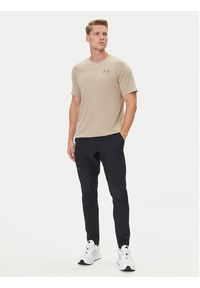 Under Armour T-Shirt UA Left Chest Logo 1326799 Beżowy Loose Fit. Kolor: beżowy. Materiał: bawełna #4