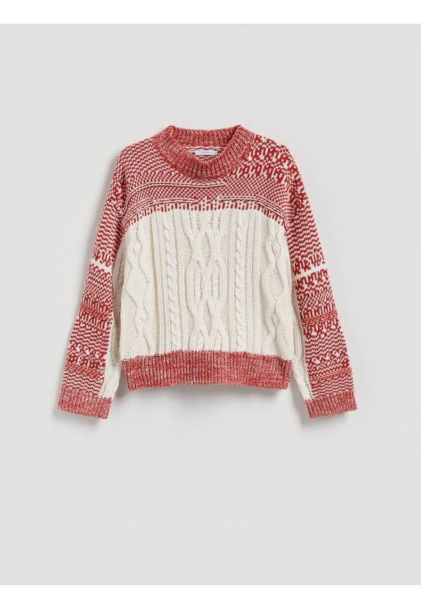 Reserved - Sweter z ozdobnym splotem - wielobarwny. Materiał: dzianina, wełna. Wzór: ze splotem