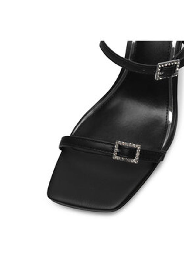 Nine West Klapki ZL23005-1CC Czarny. Kolor: czarny. Materiał: skóra