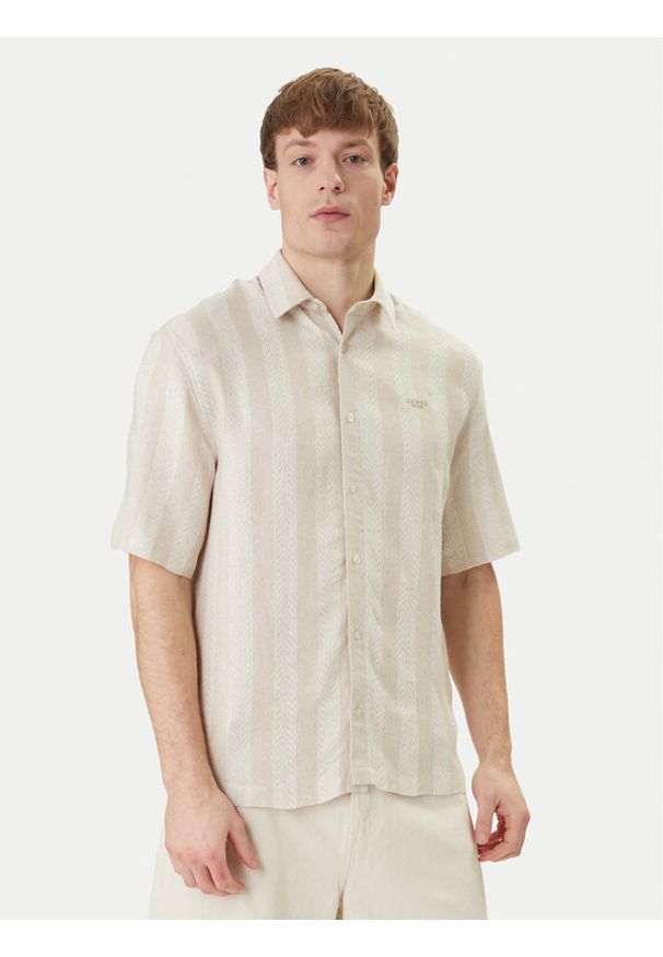 Guess Koszula M6GH28 W1717 Beżowy Regular Fit. Kolor: beżowy. Materiał: wiskoza