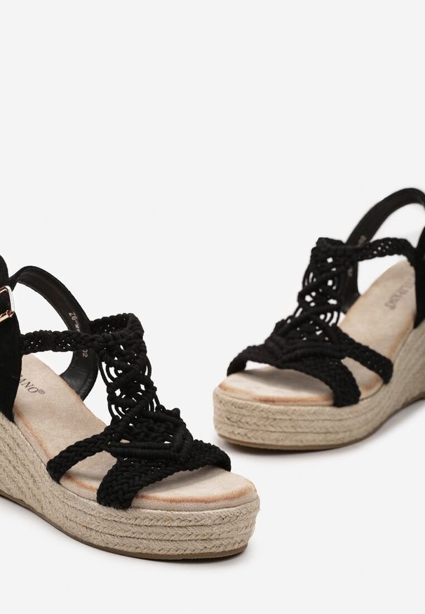 Born2be - Czarne Sandały na Plecionym Koturnie i Ozdobnych Paseczkach Vitera. Kolor: czarny. Sezon: lato. Obcas: na koturnie