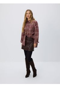 Reserved - Spódnico-szorty z imitacji skóry - ciemnobrązowy. Kolor: brązowy. Materiał: skóra #1