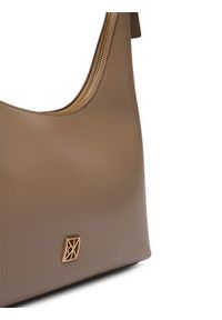 Calvin Klein Torebka Emblem Hw Lthr Shoulder Bag LV04F3262G Beżowy. Kolor: beżowy. Materiał: skórzane #5