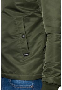 Wrangler - KURTKA WRANGLER STRAIGHT BOMBER DUSTY OLIVE W4743WT45. Wzór: aplikacja #4