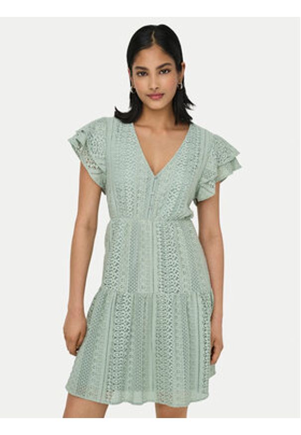 only - ONLY Sukienka letnia Helena 15303058 Zielony jasny Regular Fit. Kolor: zielony. Materiał: bawełna. Sezon: lato