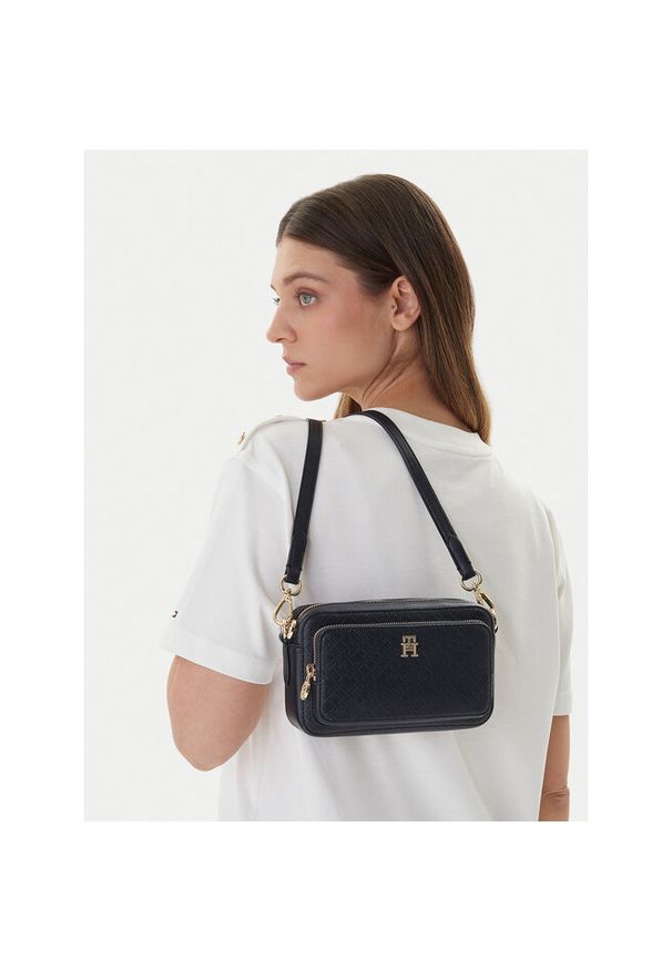 TOMMY HILFIGER - Torebka Tommy Hilfiger. Kolor: niebieski