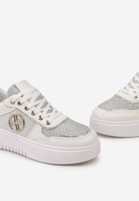 Renee - Białe Sneakersy z Metalicznymi Wstawkami i Brokatem na Grubej Podeszwie Xaneta. Kolor: biały #4