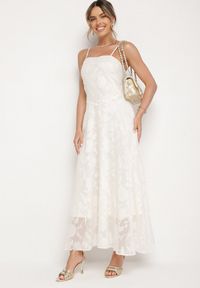 Born2be - Jasnobeżowa Rozkloszowana Sukienka Vices z Gorsetowym Wiązaniem Fenosella. Okazja: na imprezę. Typ kołnierza: dekolt gorset. Kolor: beżowy. Długość rękawa: na ramiączkach. Sezon: lato. Typ sukienki: gorsetowe. Styl: elegancki #6