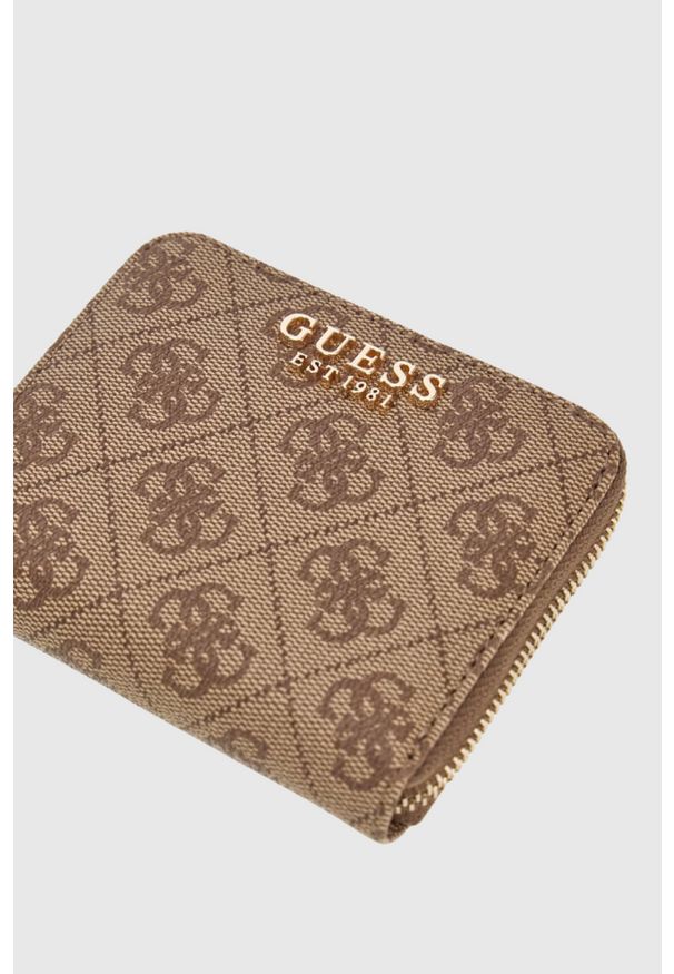 Guess - GUESS Beżowy mały portfel damski Laurel. Kolor: beżowy