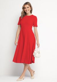 Born2be - Czerwona Sukienka Rozkloszowana z Taliowaniem Telorwena. Okazja: na wesele, na randkę, na ślub cywilny. Kolor: czerwony. Materiał: tkanina. Długość rękawa: krótki rękaw. Styl: klasyczny #3